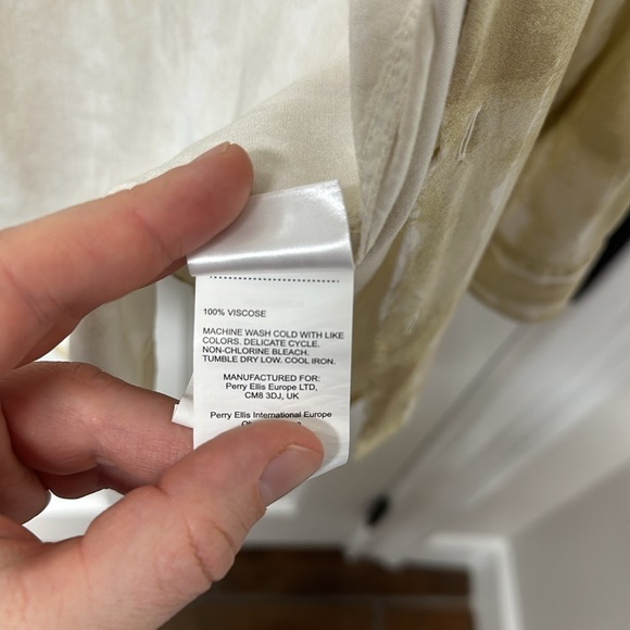 Silky Perry Ellis Dress Shirt Cream Print S - Picture 6 of 6